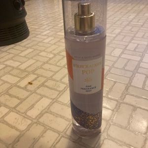 NEW BATH AND BODY WORK BODY SPRAY